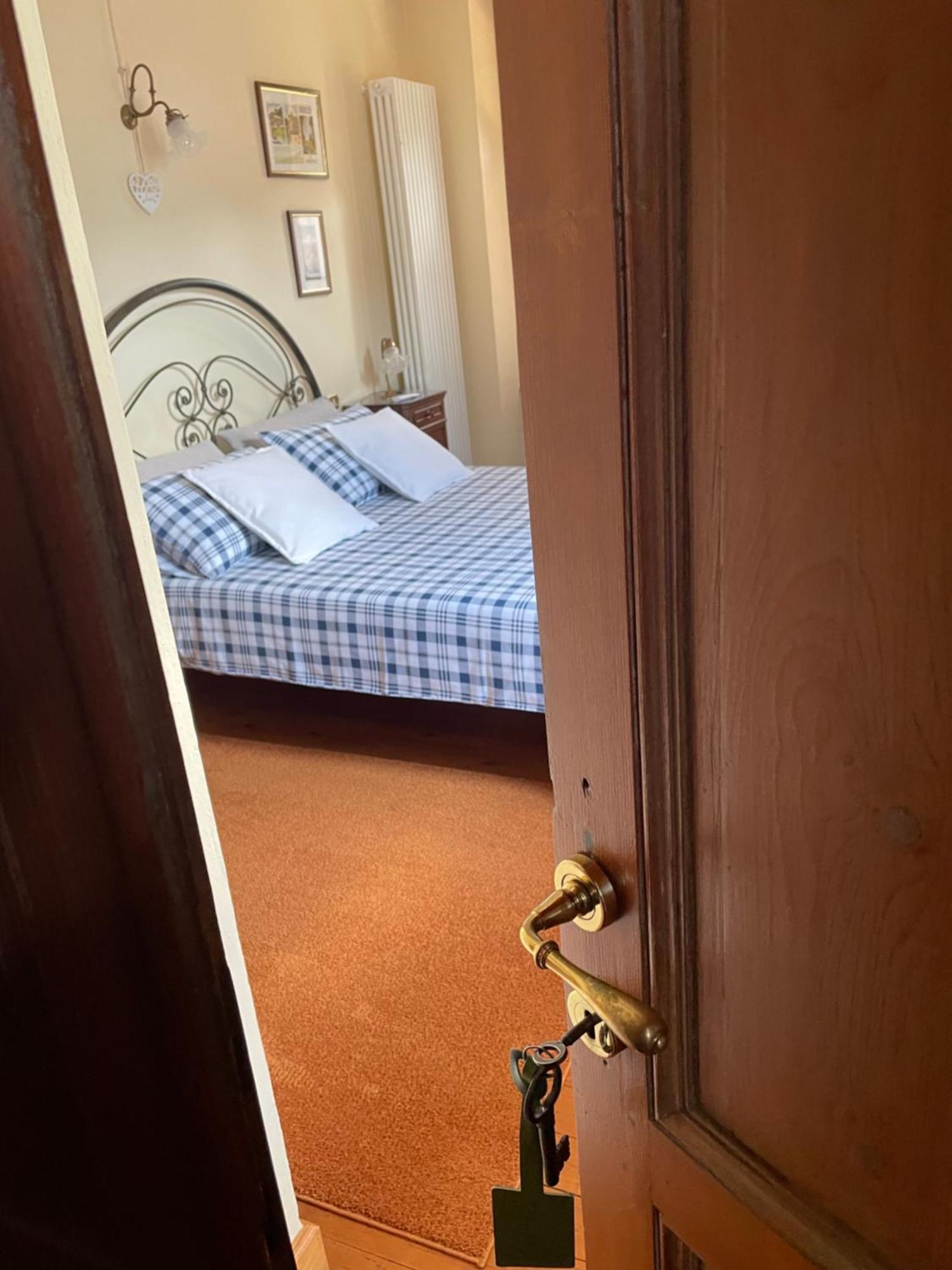 Dimora Fiorita Senior My Holiday Home Varallo Extérieur photo