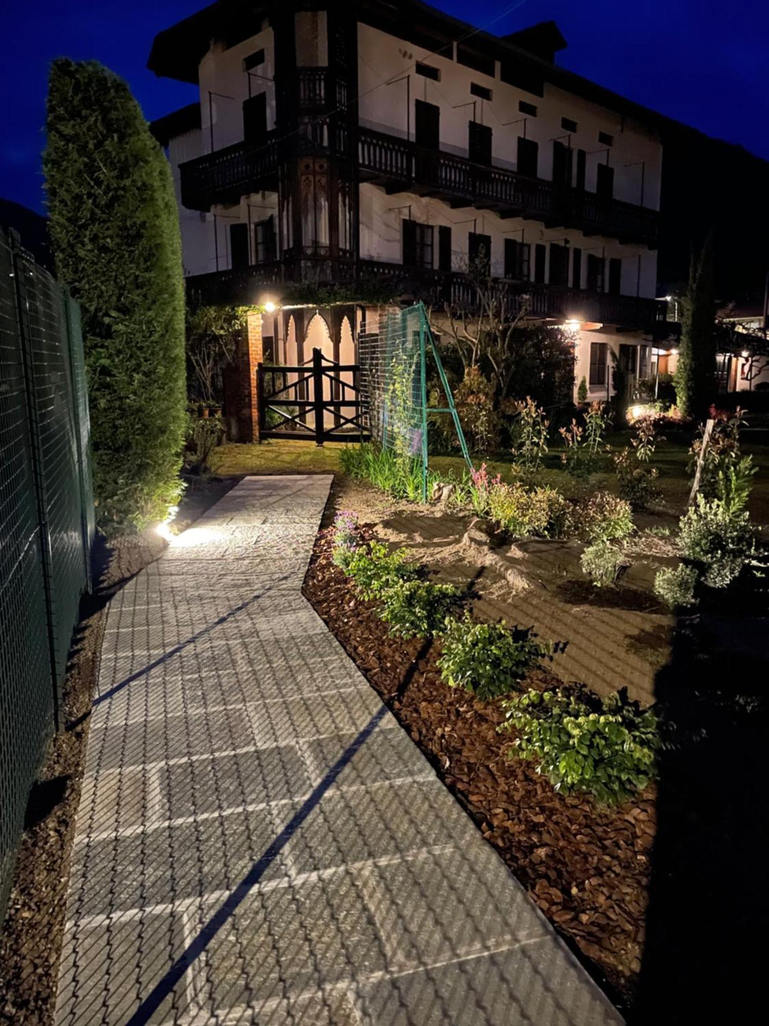 Dimora Fiorita Senior My Holiday Home Varallo Extérieur photo